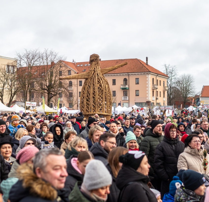 UŽGAVĖNĖS 